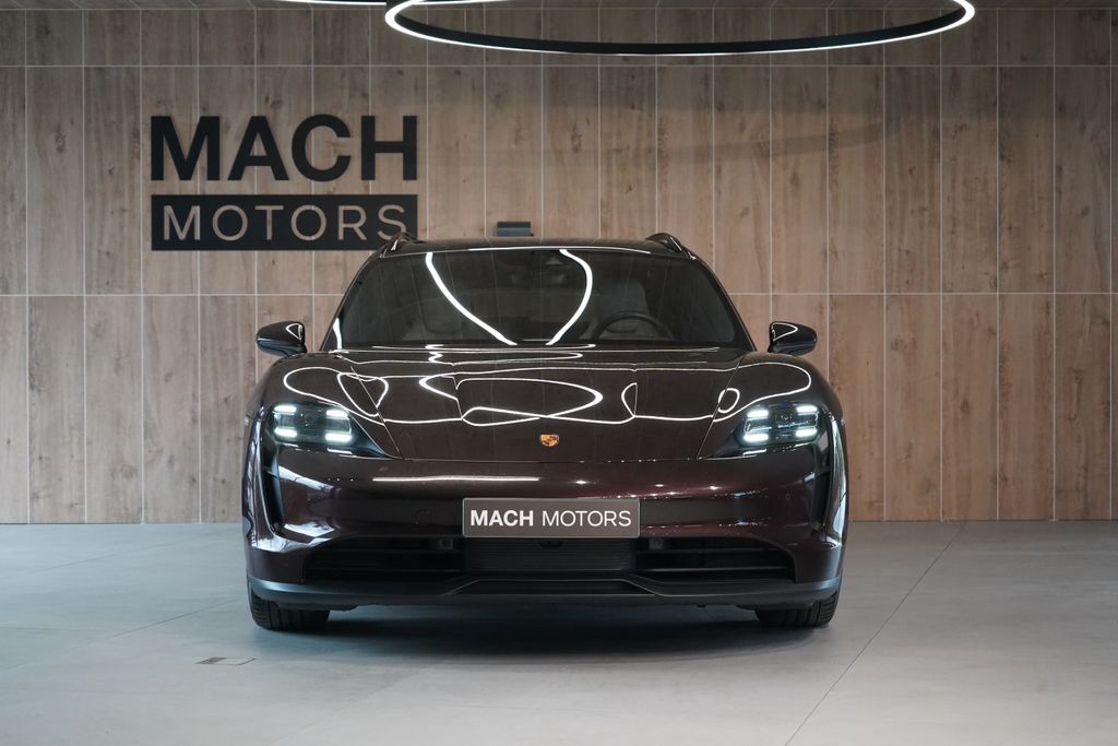 porsche-taycan-sport-turismo-pano-matrix - 2
