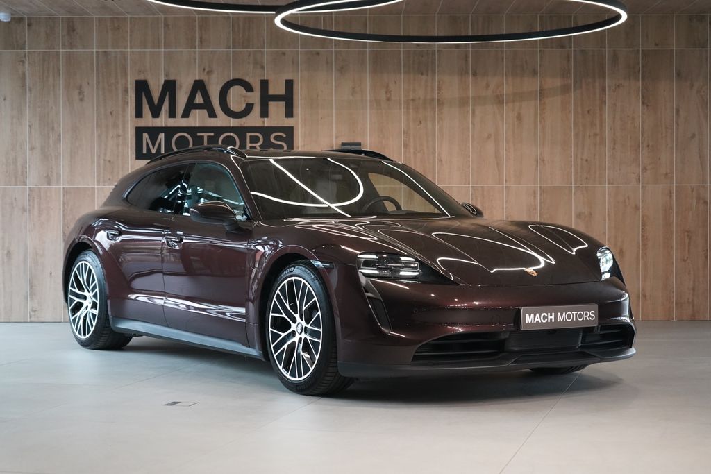 porsche-taycan-sport-turismo-pano-matrix - 3