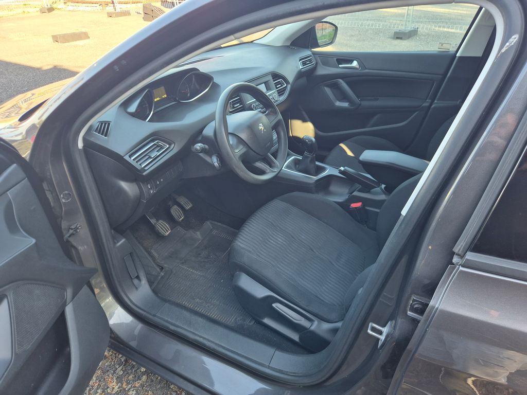 peugeot-308-1-6hdi-73kw-tazne-cr-2-majitel - 8