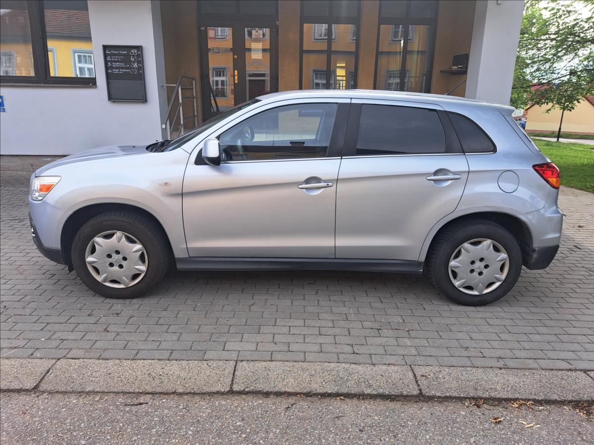 mitsubishi-asx-1-8-di-d-4x4 - 5