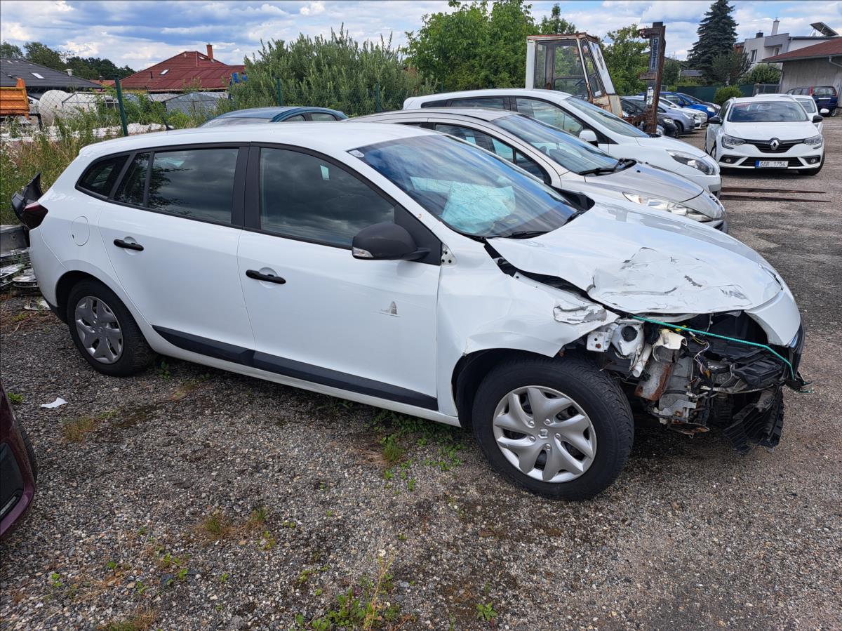 renault-megane-1-5-dci - 3