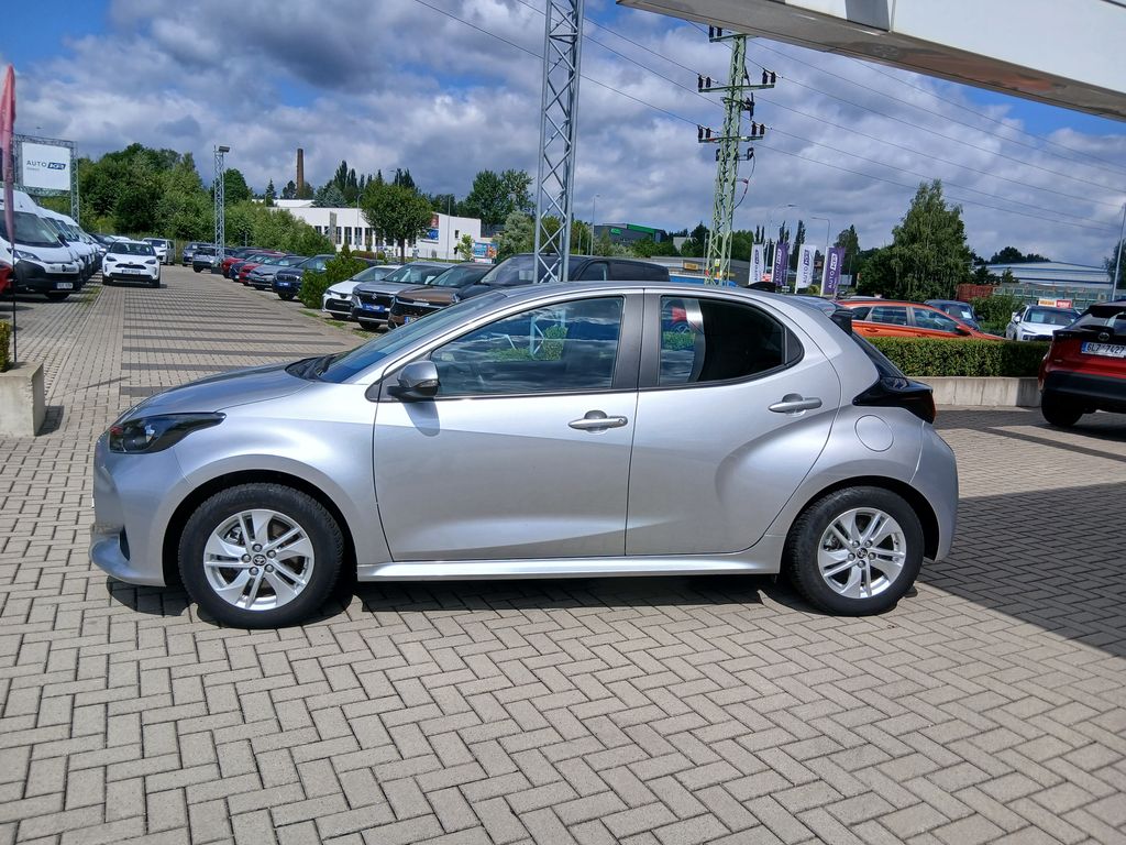 toyota-yaris-1-5-hybrid-e-cvt-comfort - 2