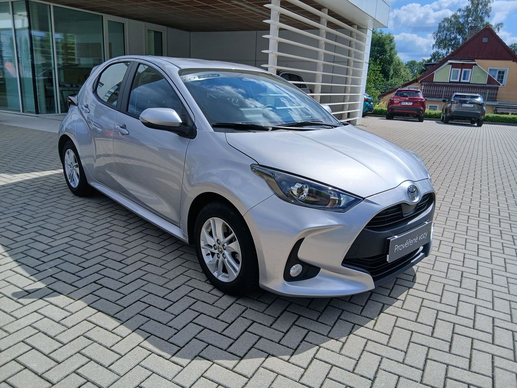 toyota-yaris-1-5-hybrid-e-cvt-comfort - 7