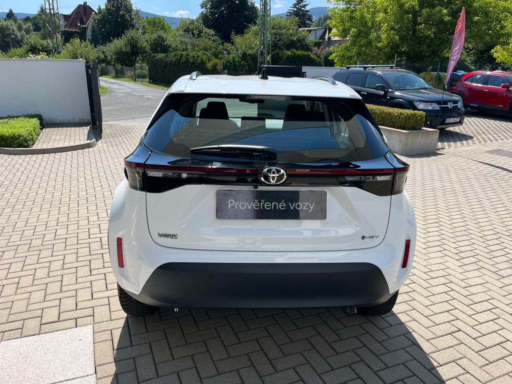 toyota-yaris-cross-1-5-hybrid-e-cvt-comfort - 4