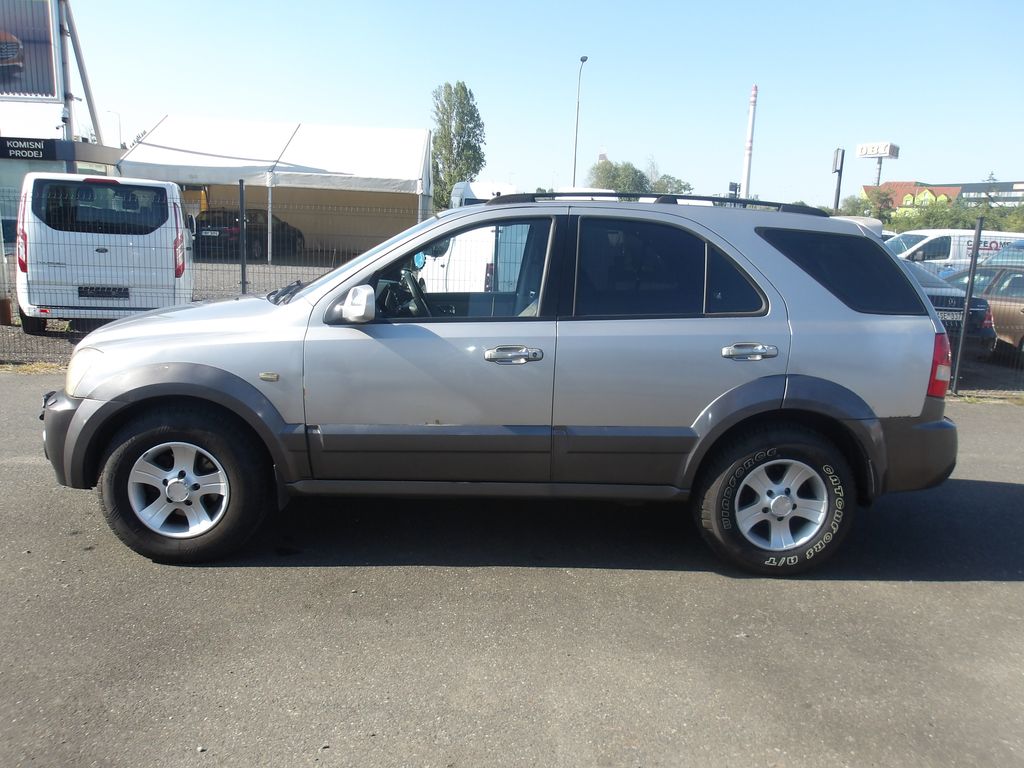 kia-sorento-2-5crdi-4x4-nova-ramena-pneu - 2