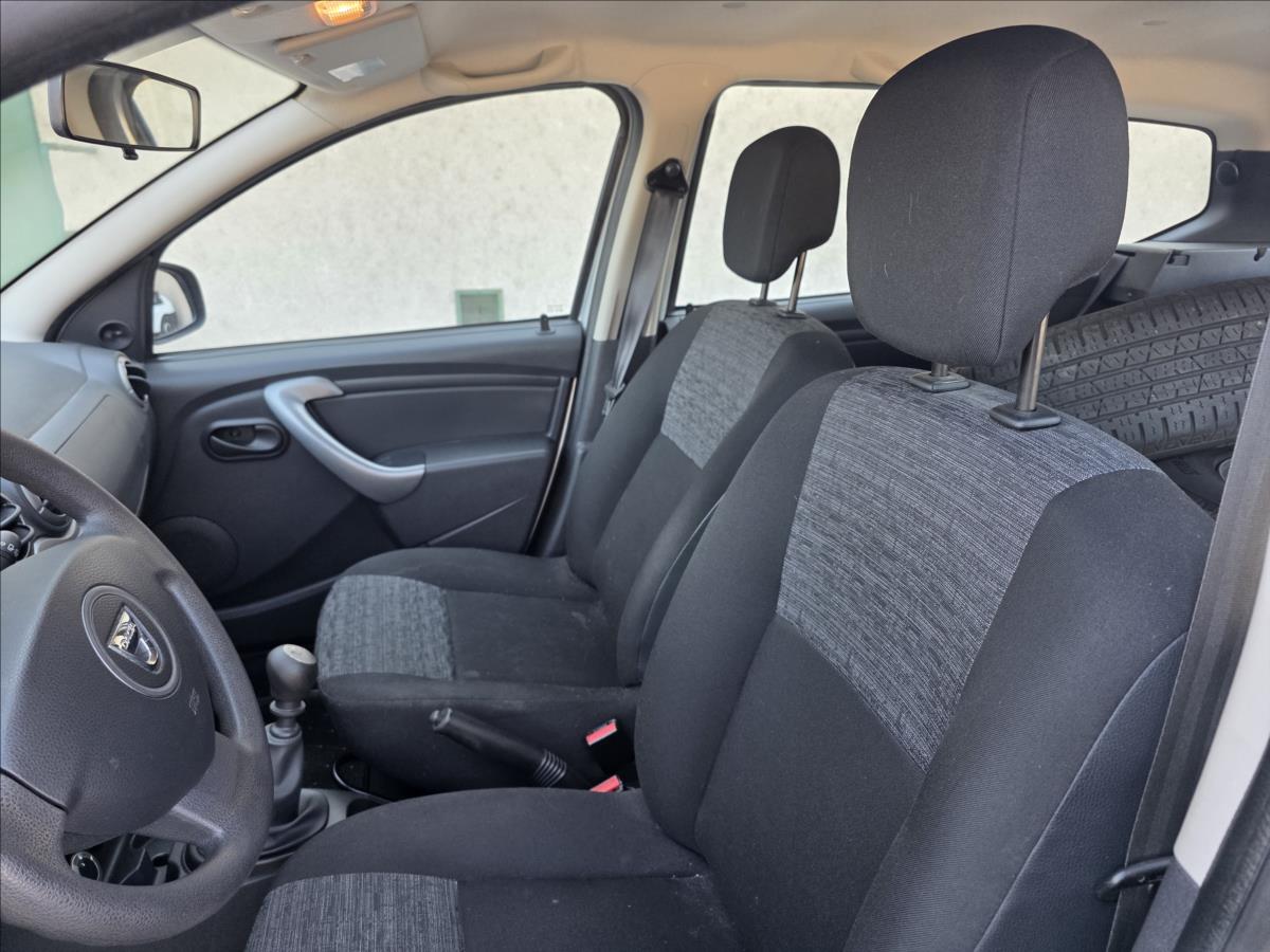 dacia-duster-1-5-dci-66kw-4x4-1-majitel-2xkola-1-5dci-66kw-4x4-1-majitel-2xko - 9