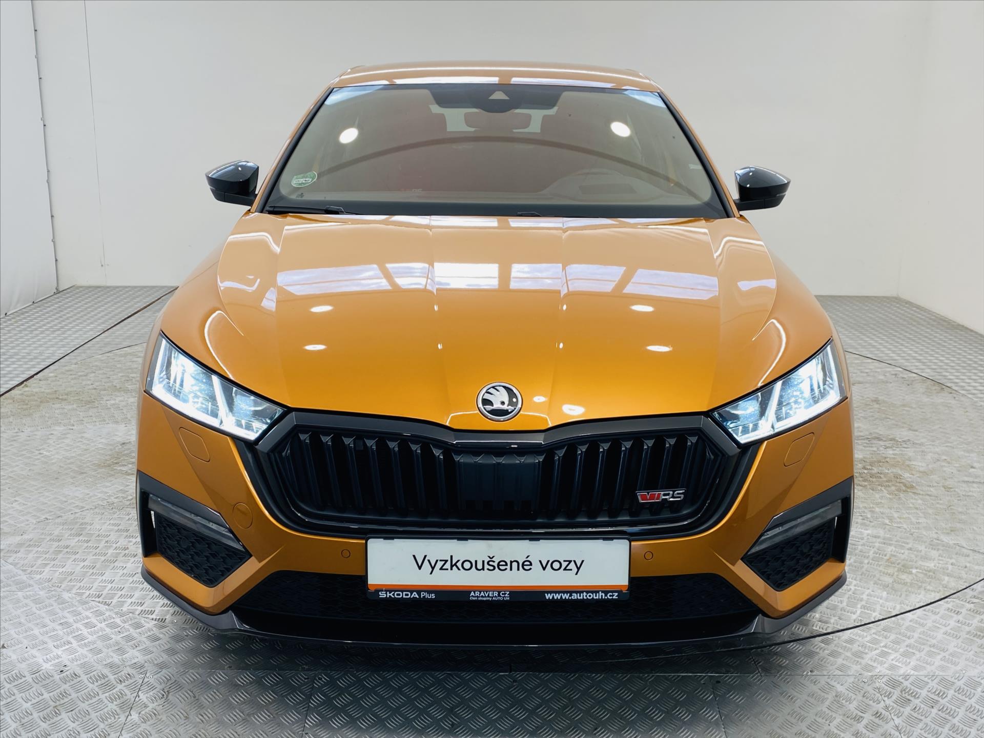 skoda-octavia-2-0-tdi-147kw-dsg-rs - 3