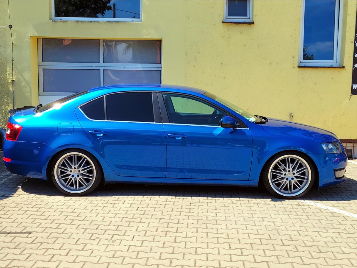 skoda-octavia-1-4-elegance-serv-kn-bixenony - 6