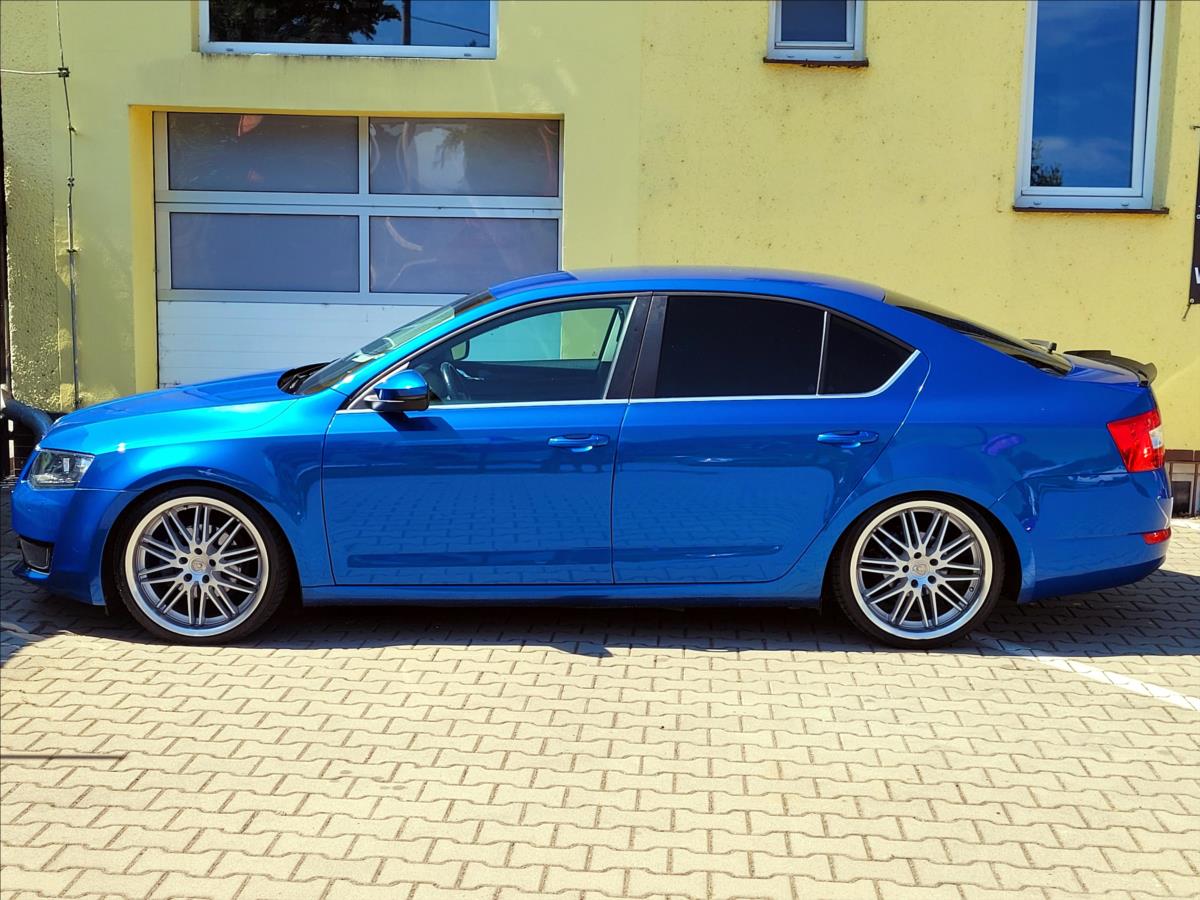 skoda-octavia-1-4-elegance-serv-kn-bixenony - 8