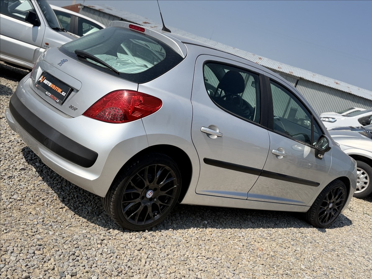 peugeot-207-1-6-hdi-klima-sada-kol-79tkm - 4