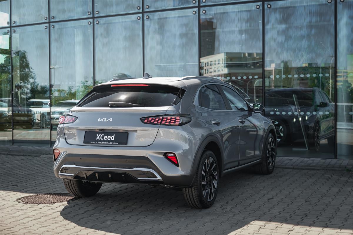 kia-xceed-1-6-t-gdi-gpf-7dct-gt-line - 3
