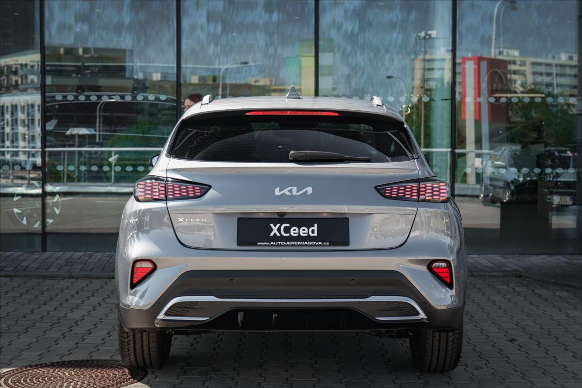 kia-xceed-1-6-t-gdi-gpf-7dct-gt-line - 4