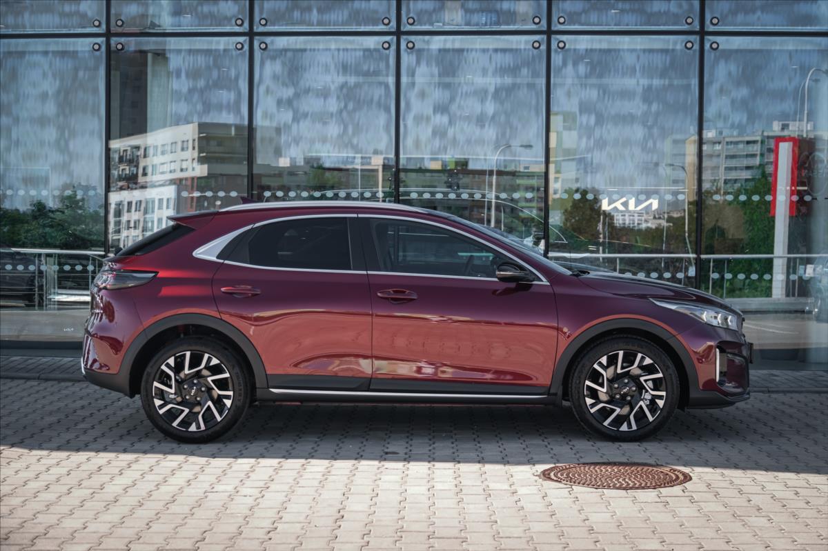 kia-xceed-1-6-t-gdi-gpf-7dct-steel-edition-132-kw - 7