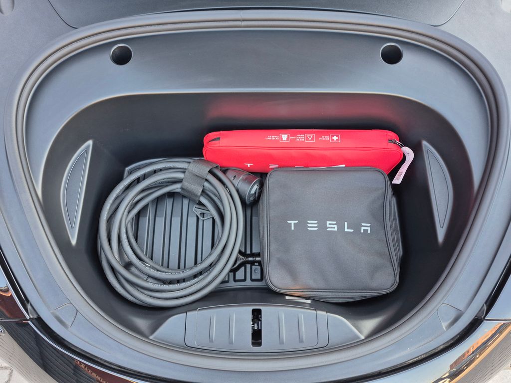tesla-model-3-performance-dual-motor-377-kw-soh-95-0 - 8