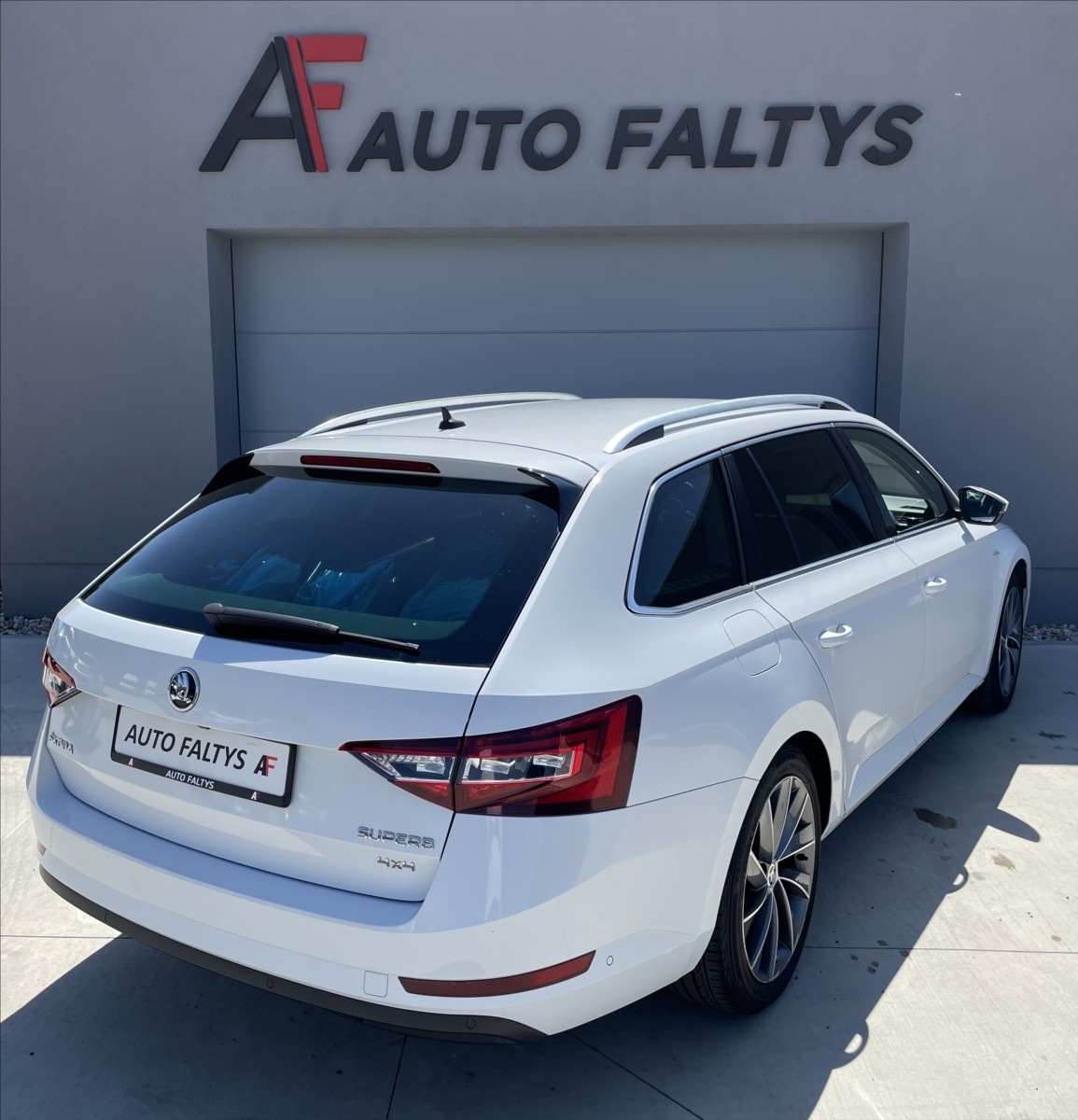 skoda-superb-2-0-tdi-140kw-4x4-l-k-dsg-cr - 2