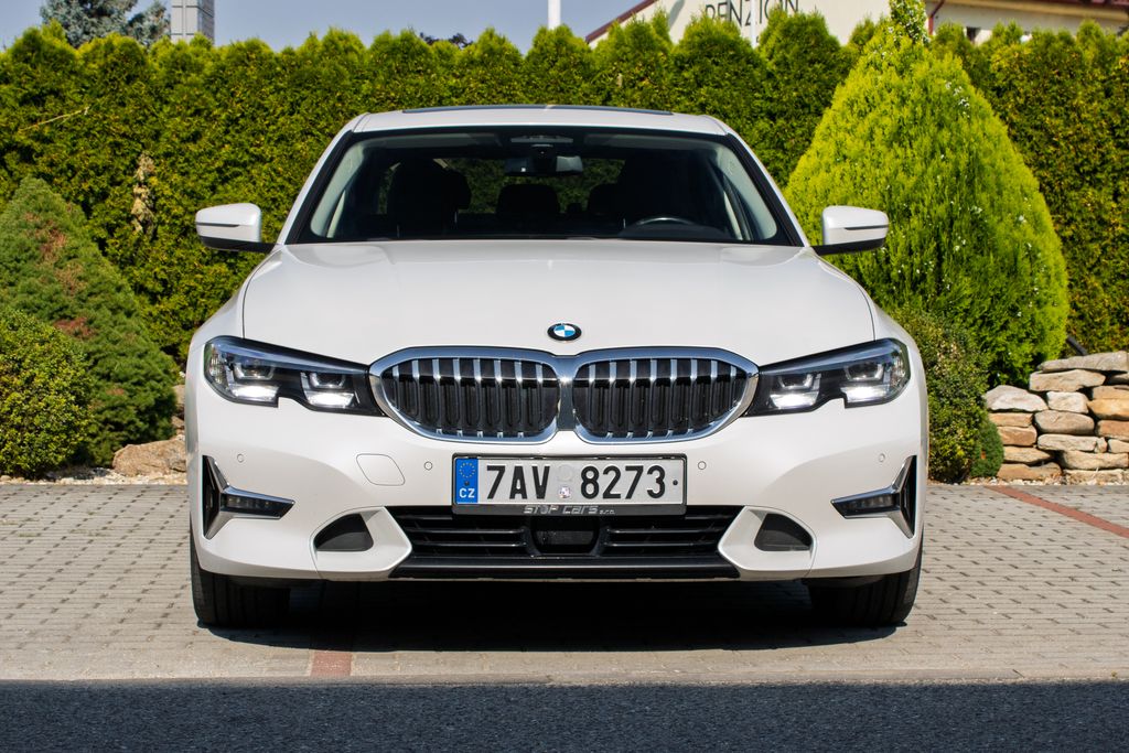 bmw-rada-3-bmw-320d-xdrive - 1