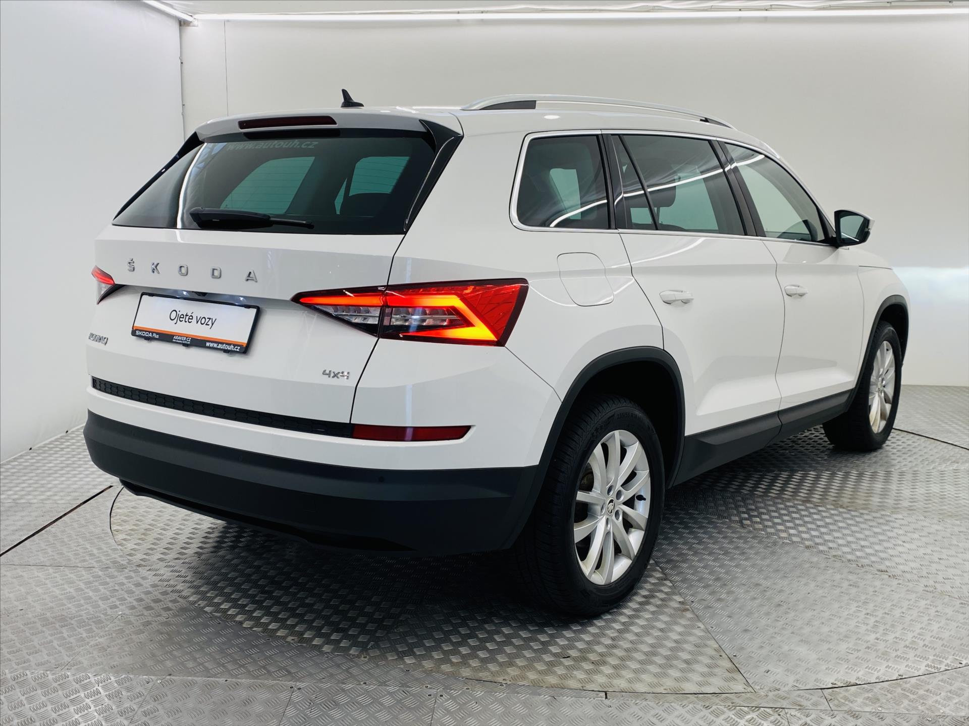 skoda-kodiaq-2-0-tdi-dsg-140kw-4x4-style - 1