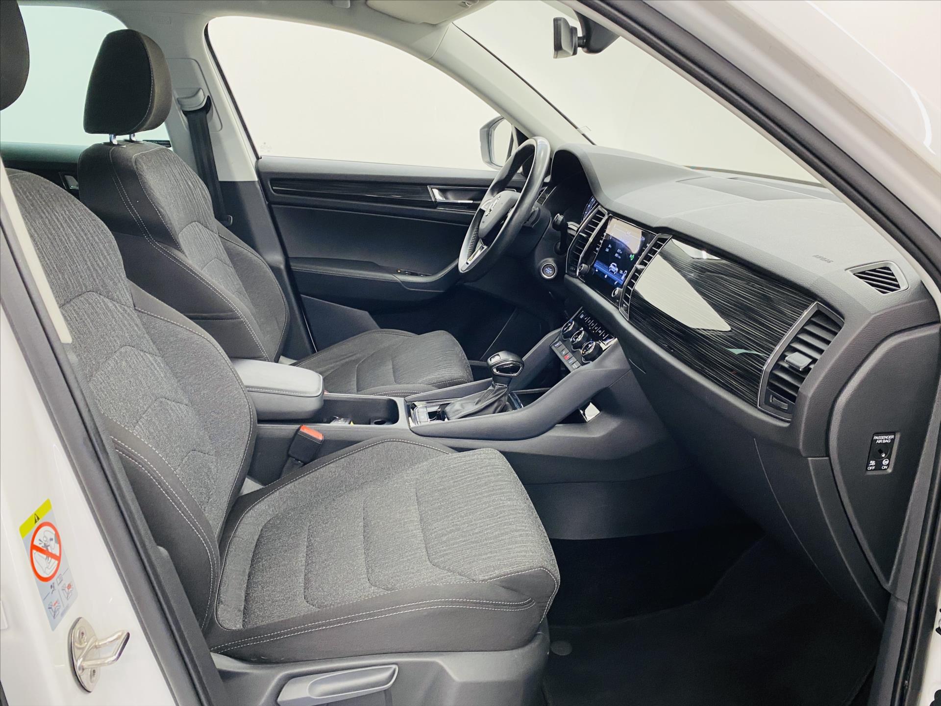 skoda-kodiaq-2-0-tdi-dsg-140kw-4x4-style - 7