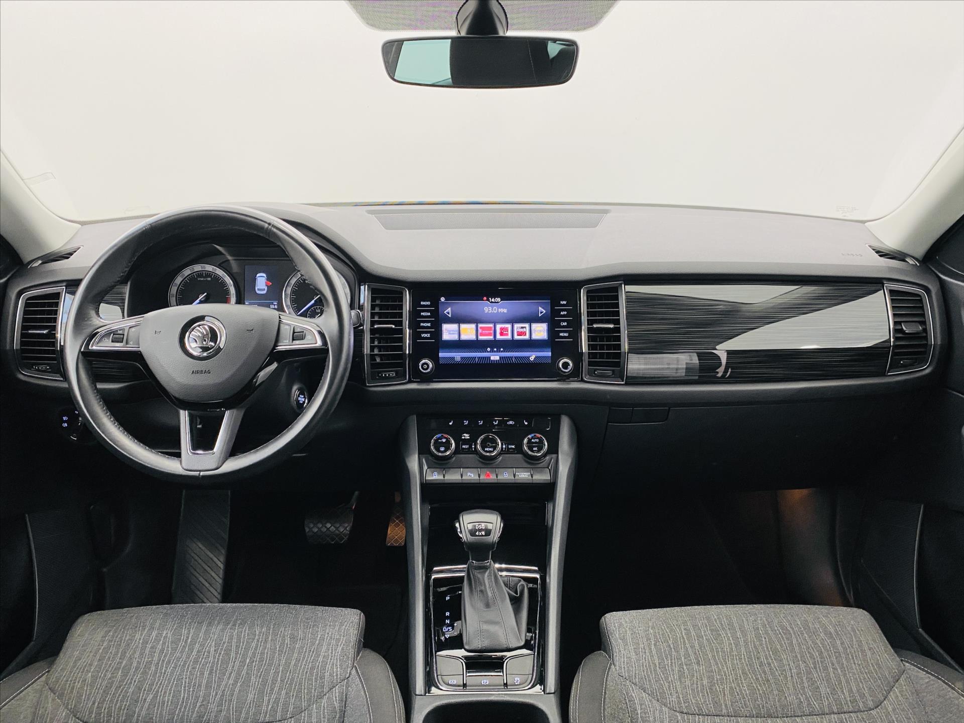 skoda-kodiaq-2-0-tdi-dsg-140kw-4x4-style - 8