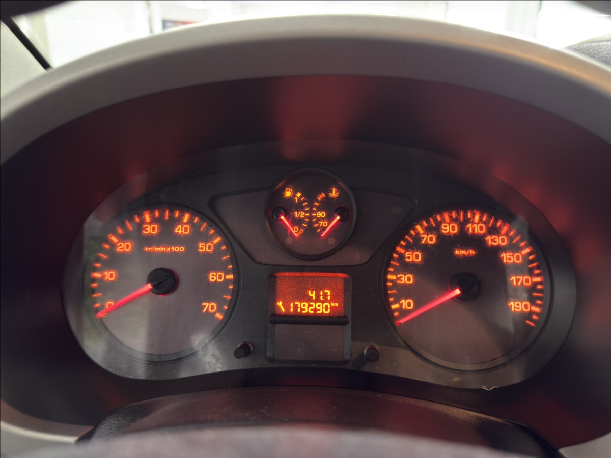 citroen-berlingo-1-6-i-multispace-webasto - 8