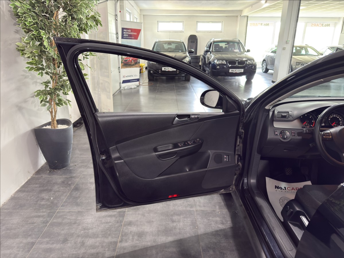 volkswagen-passat-2-0-tdi-103kw-bez-koroze-top - 5