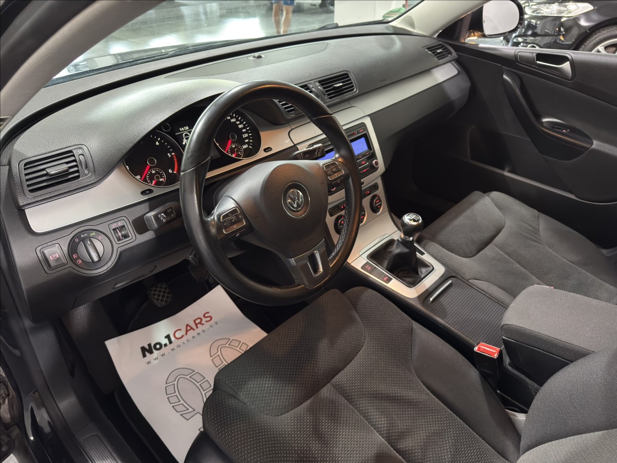 volkswagen-passat-2-0-tdi-103kw-bez-koroze-top - 7