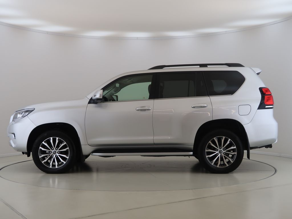 toyota-land-cruiser-2-8-d-4d-130kw-executive-cz-1maj - 7