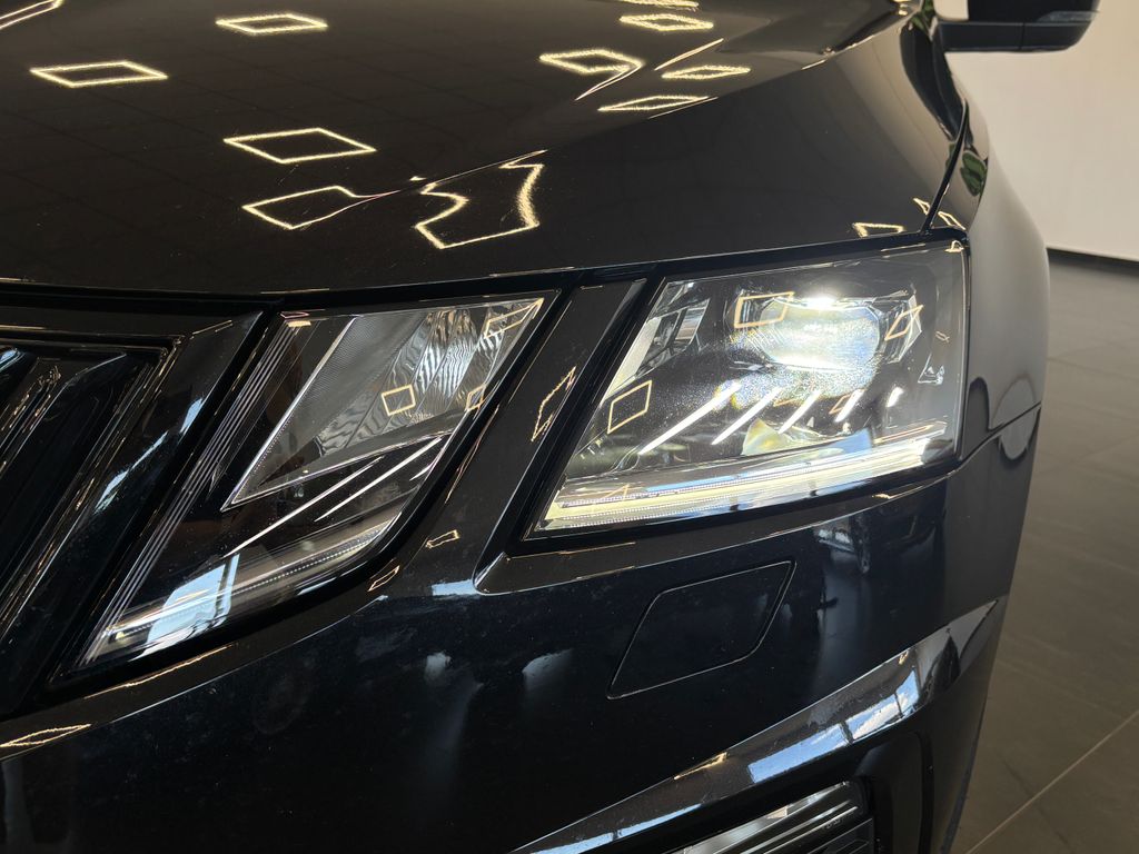 skoda-octavia-rs-cr-dsg-led-navi-servis - 5