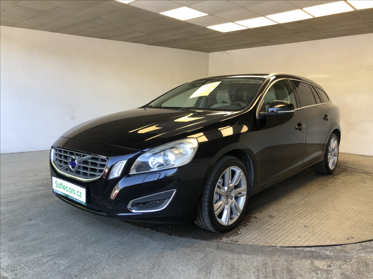 volvo-v60-2-4-d - 2