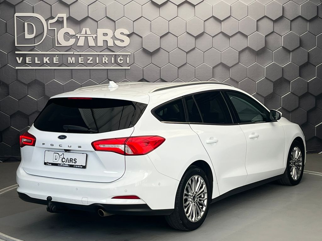 ford-focus-2-0-eb-titanium-led - 3