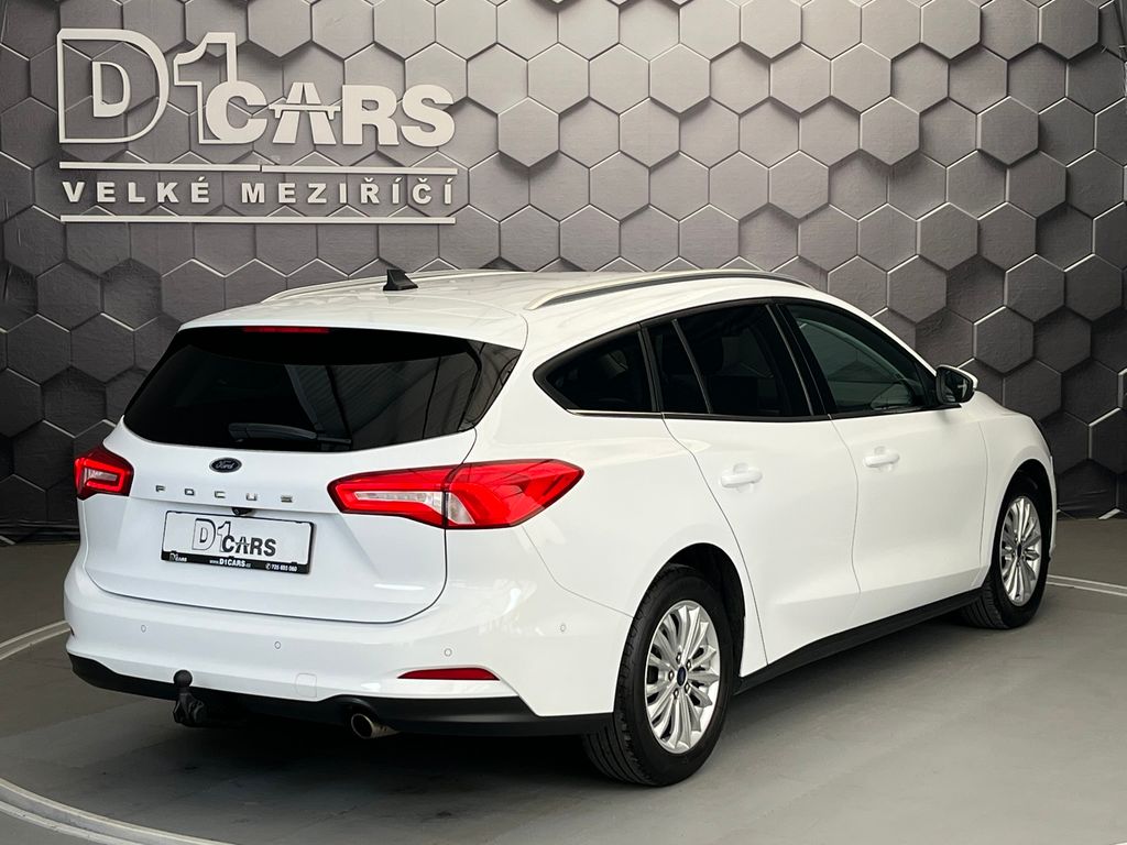 ford-focus-2-0-eb-titanium-manual-110kw - 4