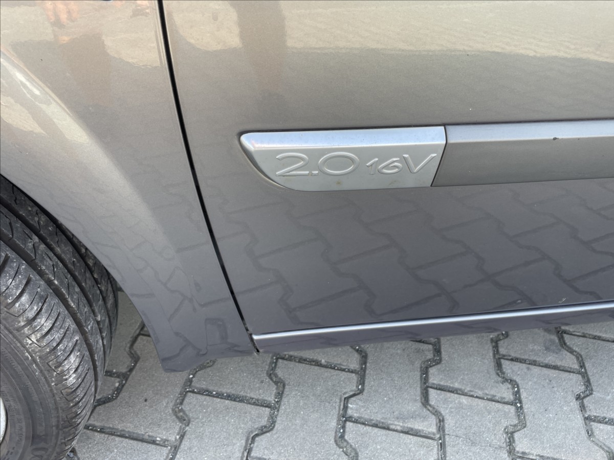 renault-megane-2-0-16v-cr-digiklima-tz-stk-4-2027-ii - 5