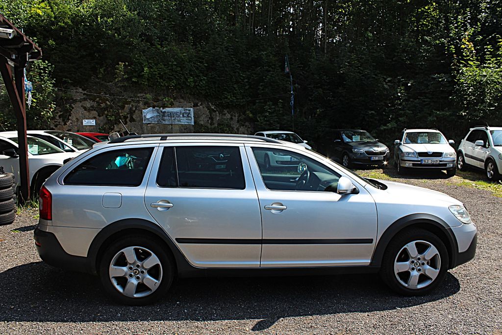 skoda-octavia-scout-2-0-tdi - 4