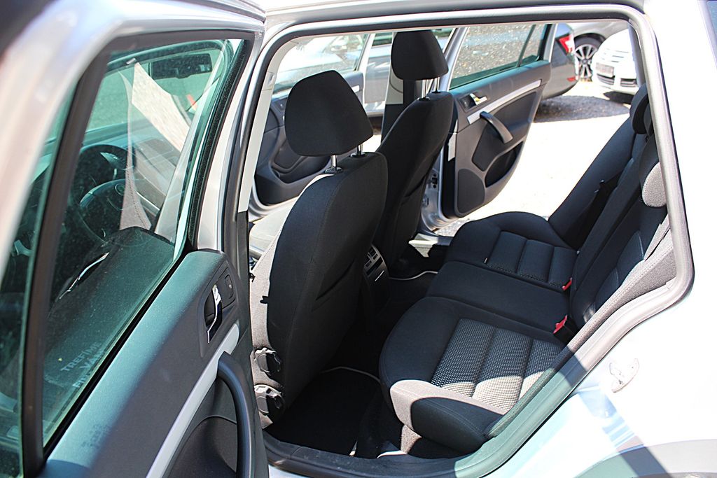 skoda-octavia-scout-2-0-tdi - 9