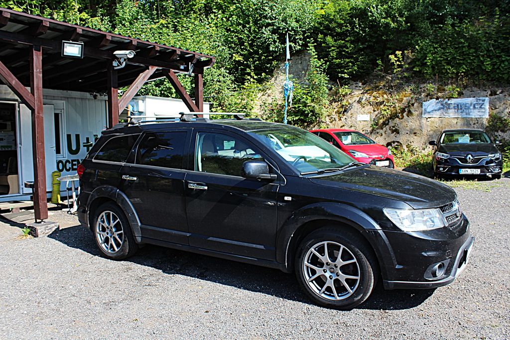fiat-freemont-2-0-d-automat-4x4 - 3