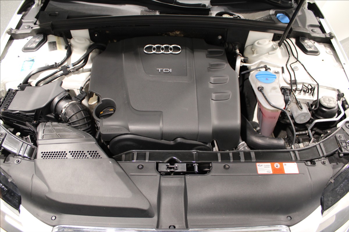 audi-a4-2-0-tdi-quattro-avant-s-line - 6