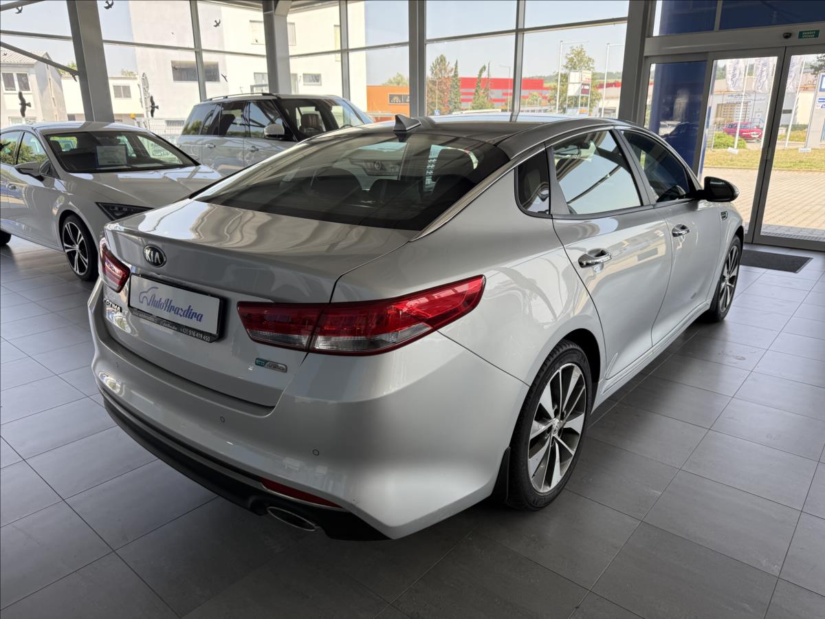 kia-optima-1-7-crdi-104kw-automat-cr - 5