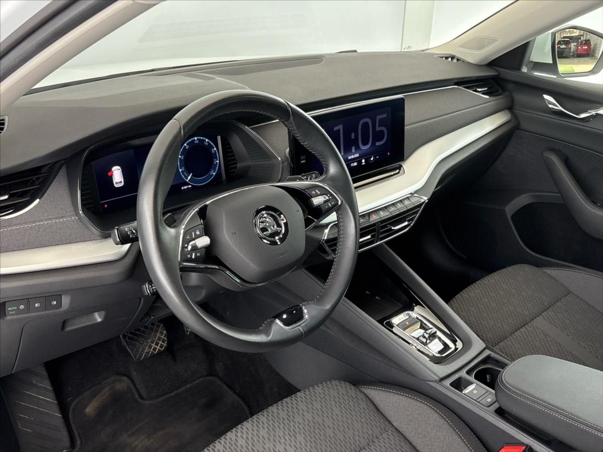 skoda-octavia-2-0-tdi-style-plus-4x4-7dsg - 5