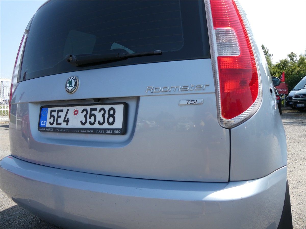 skoda-roomster-1-2-tsi-2x-kola-klima-tempomat - 9