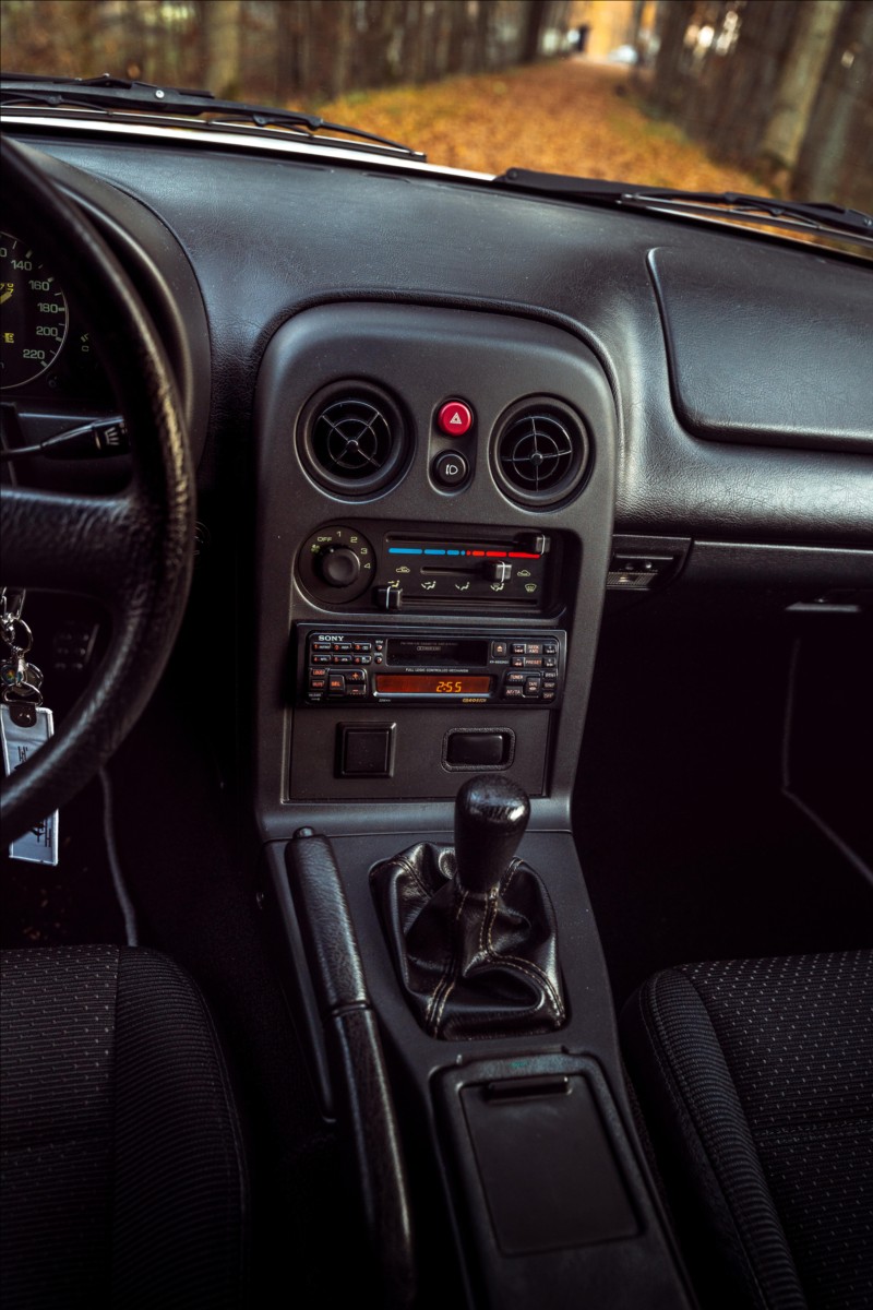 mazda-mx-5-1-6-dolozitelne-km-28229 - 8