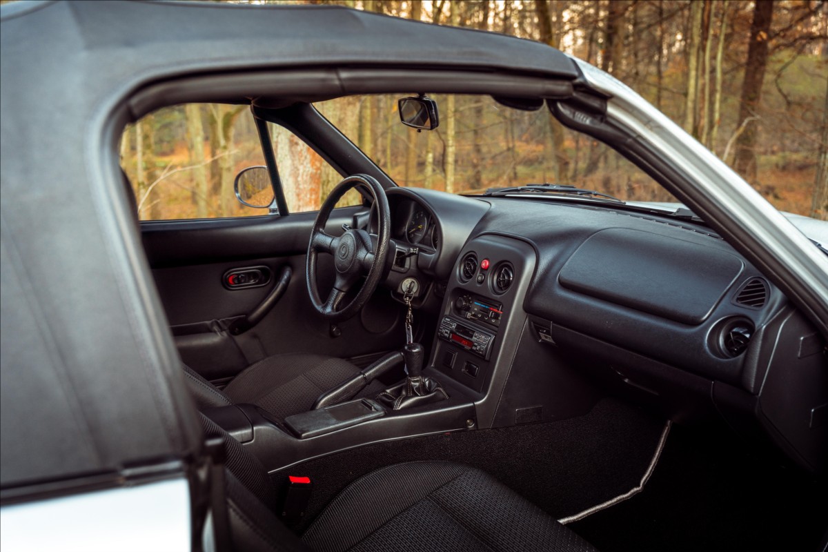 mazda-mx-5-1-6-dolozitelne-km-28229 - 9