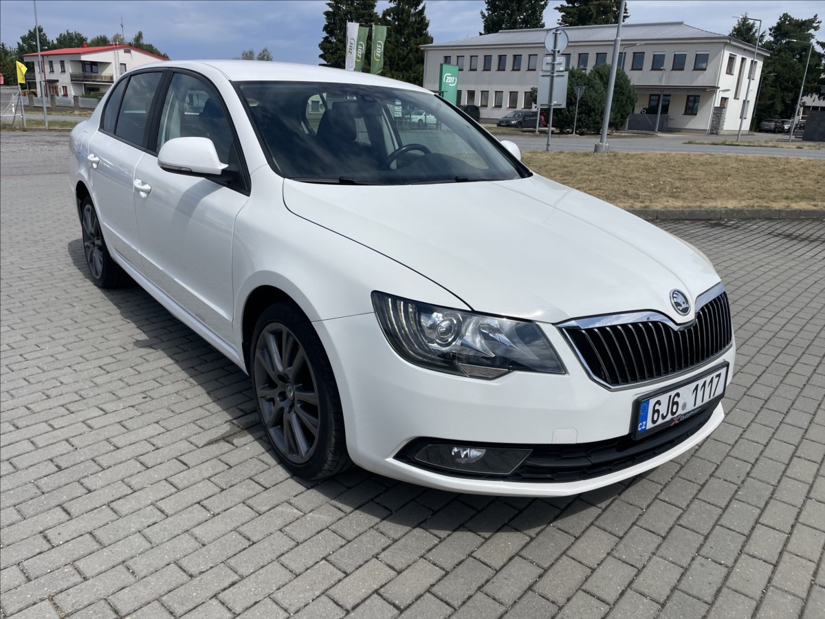 skoda-superb-2-0-tdi-103kw-elegance-facelift-led-czauto - 5
