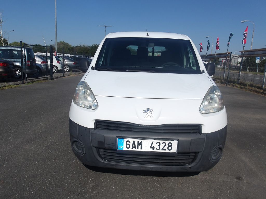 peugeot-partner-1-6hdi-3-mista-nova-stk - 9