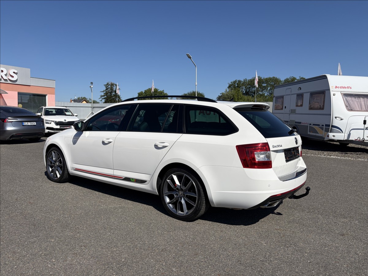skoda-octavia-2-0-tsi-rs-162kw-bi-xenony-navi-temp-canton - 7