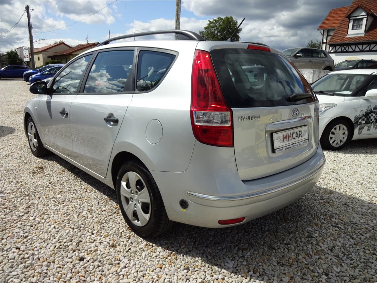 hyundai-i30-1-4i-16v-80kw-lpg-combi - 3