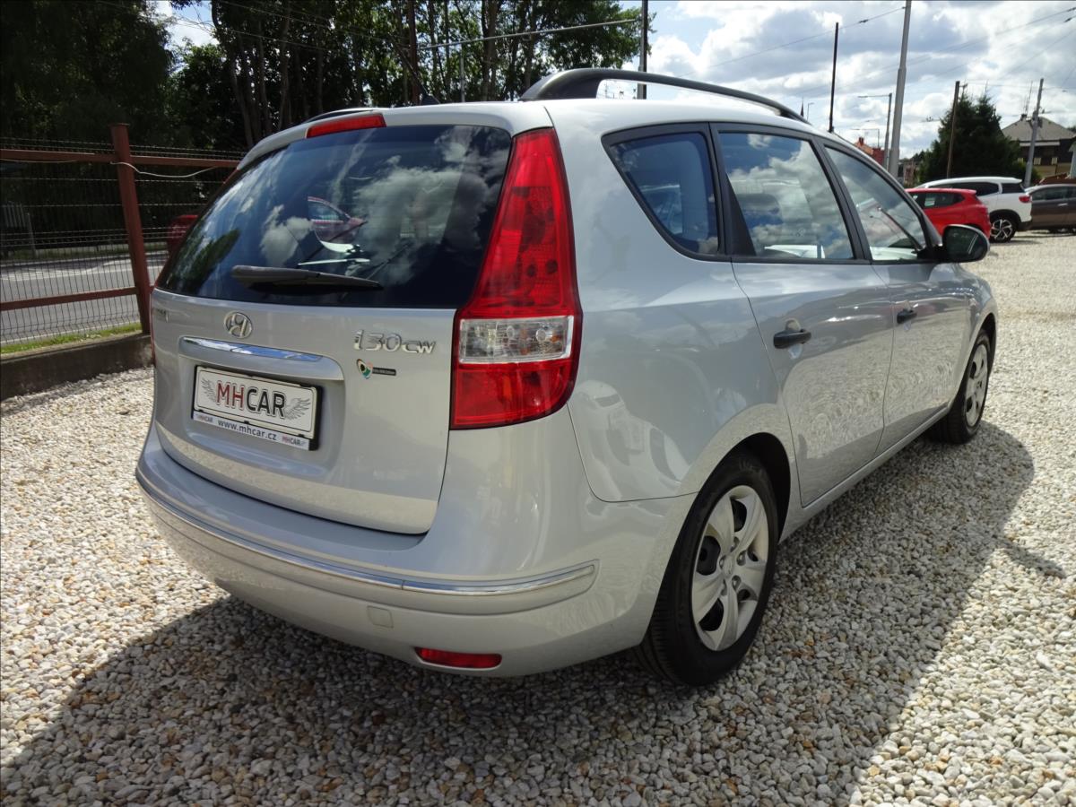 hyundai-i30-1-4i-16v-80kw-lpg-combi - 5