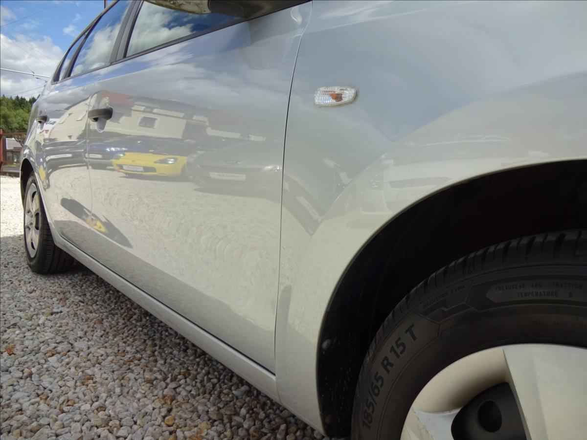 hyundai-i30-1-4i-16v-80kw-lpg-combi - 8