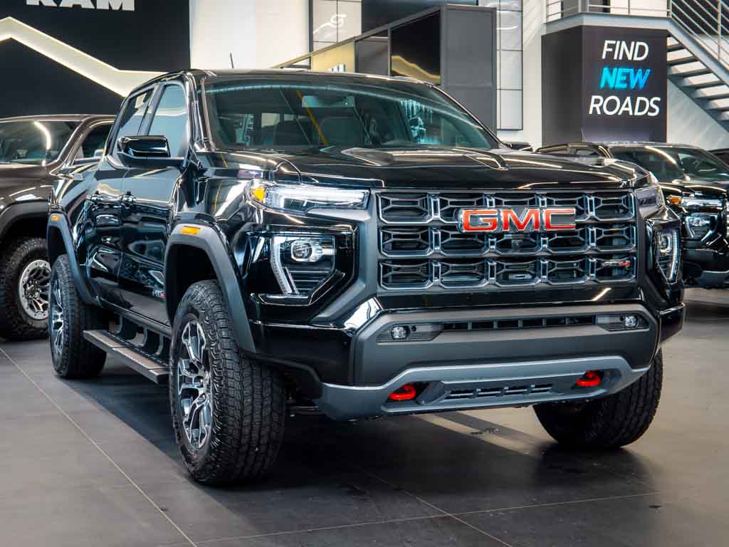 gmc-canyon-2-7-at4-premium-headup-2-lift - 8