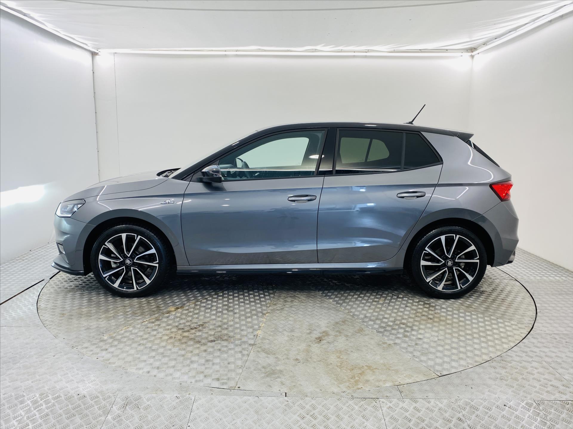skoda-fabia-1-0-tsi-85kw-monte-carlo - 2