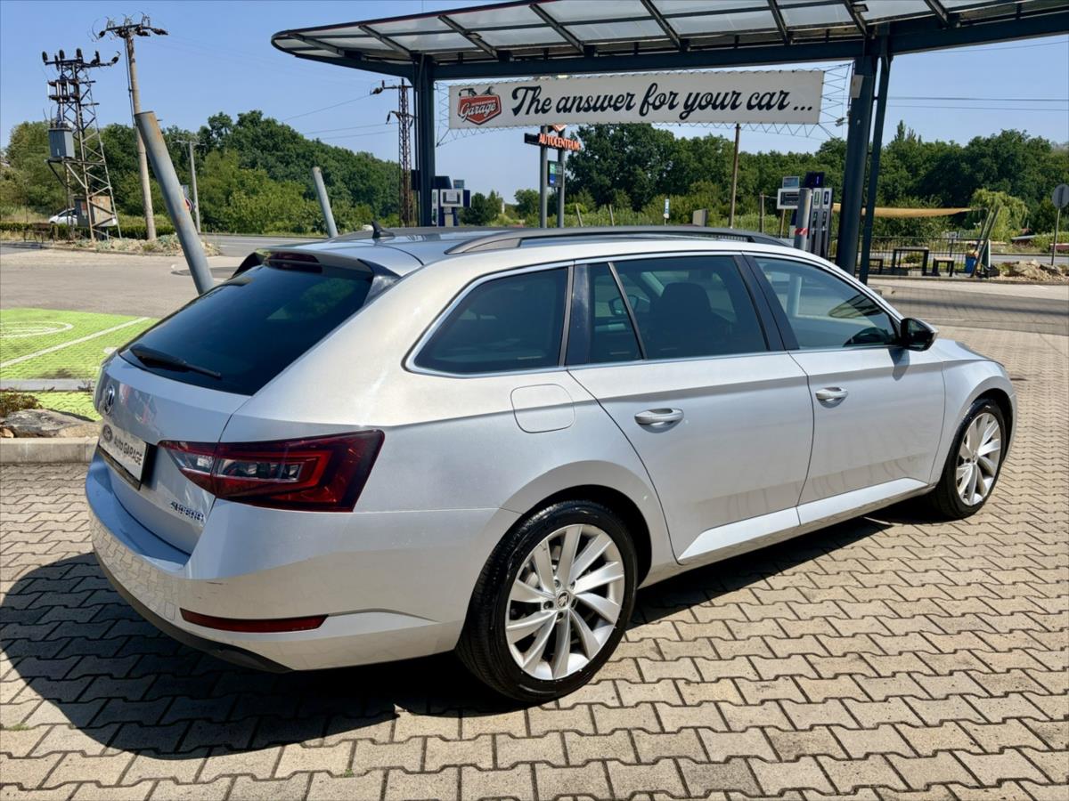 skoda-superb-2-0-tdi-style-navi-bi-xenon - 8
